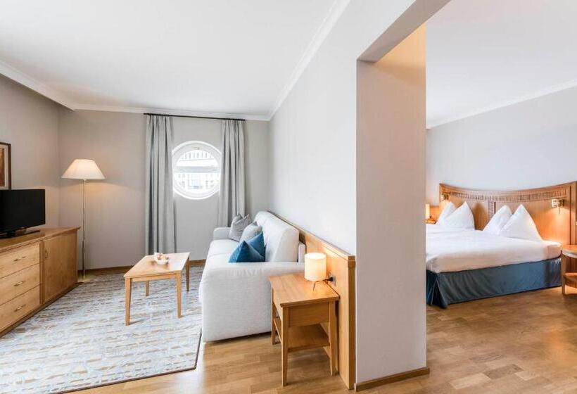 סוויטה, Post Alpine Cityflair