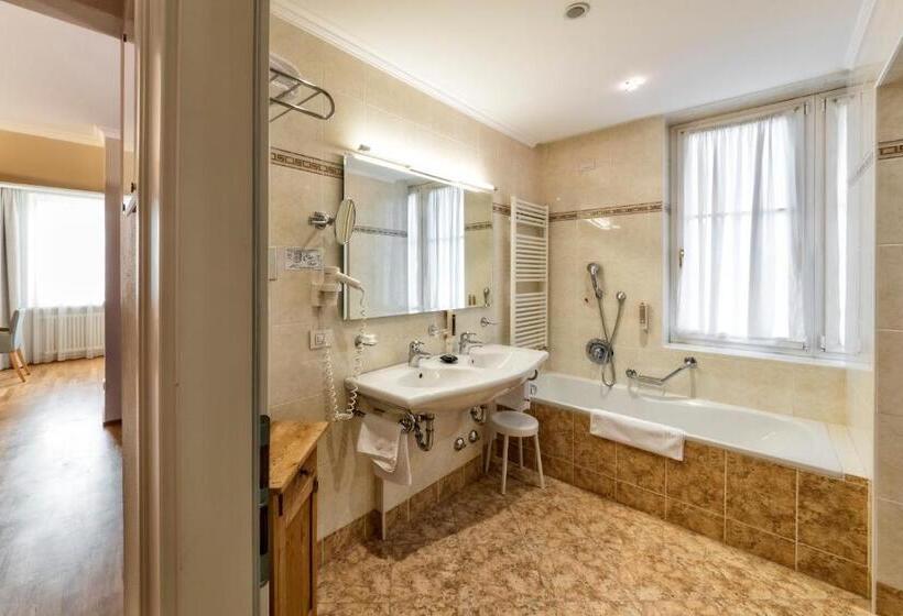 סוויטה, Post Alpine Cityflair