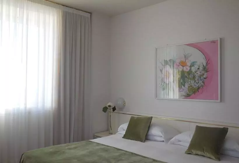 اتاق سوپریور, Starhotels Cristallo Palace