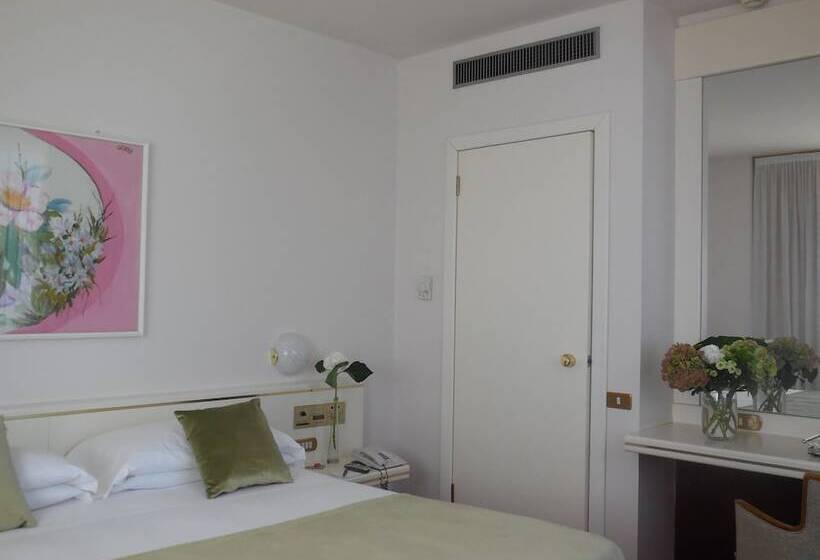 اتاق سوپریور, Starhotels Cristallo Palace