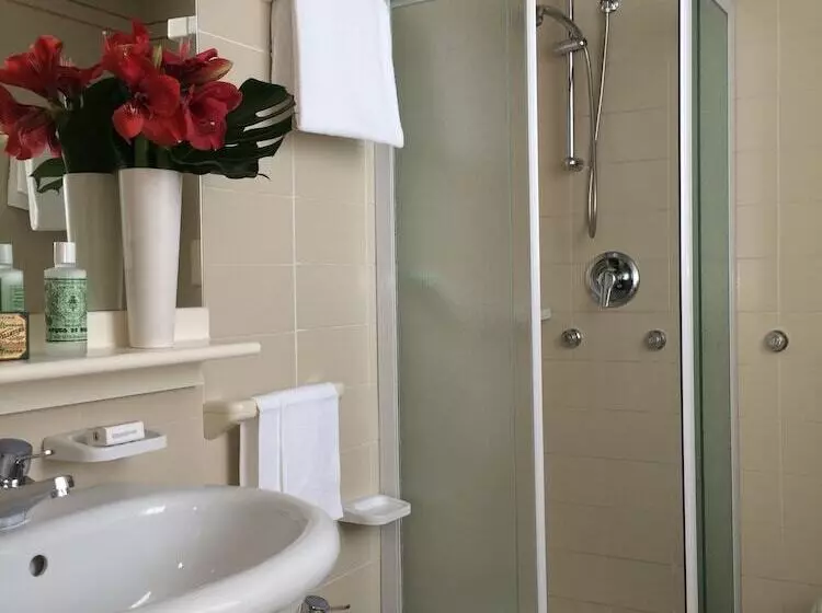 اتاق اجرایی, Starhotels Cristallo Palace