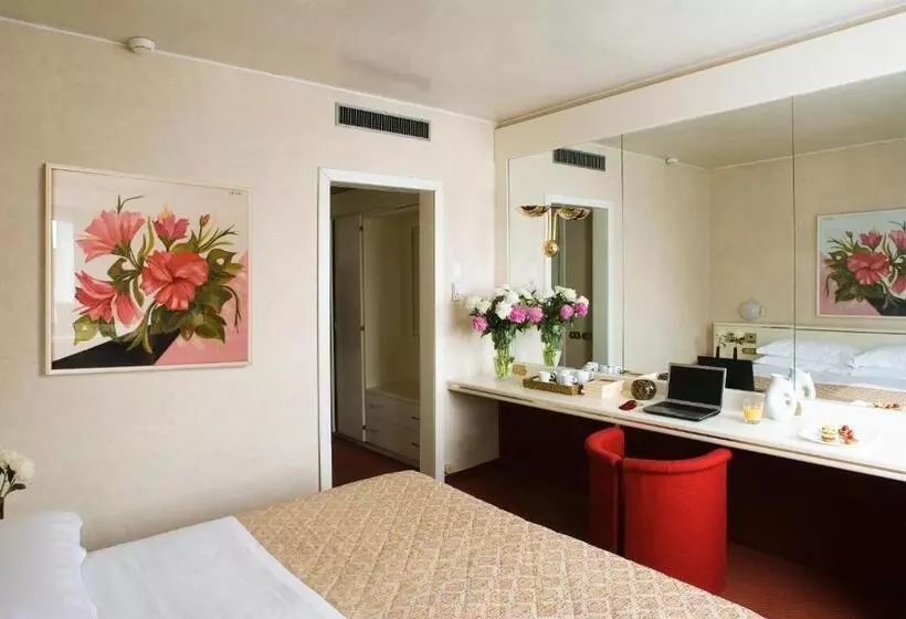 اتاق کلاسیک یک تخته, Starhotels Cristallo Palace