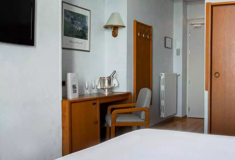 コンフォートルーム, Villa Elisa & Spa