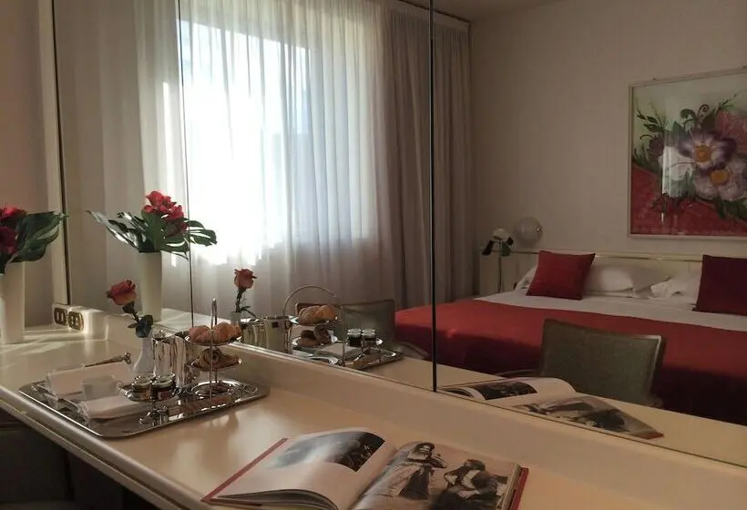 اتاق سوپریور, Starhotels Cristallo Palace