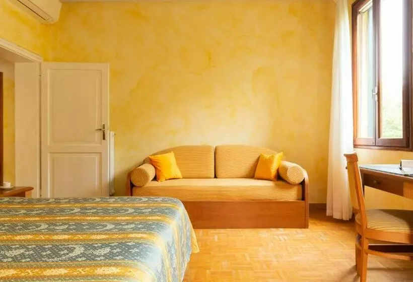 Economy Quadruple Room, Hotel & Residence Venezia 2000
