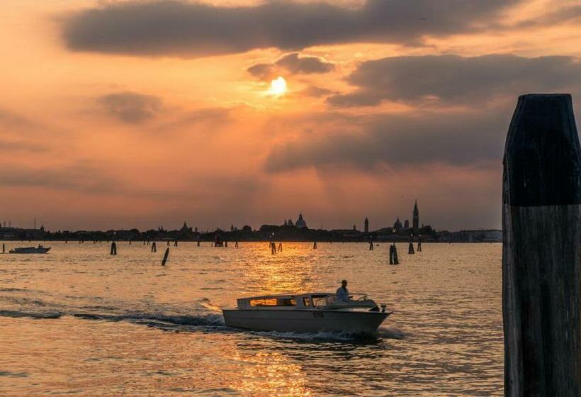 Четырехместный Номер Economy, Hotel & Residence Venezia 2000