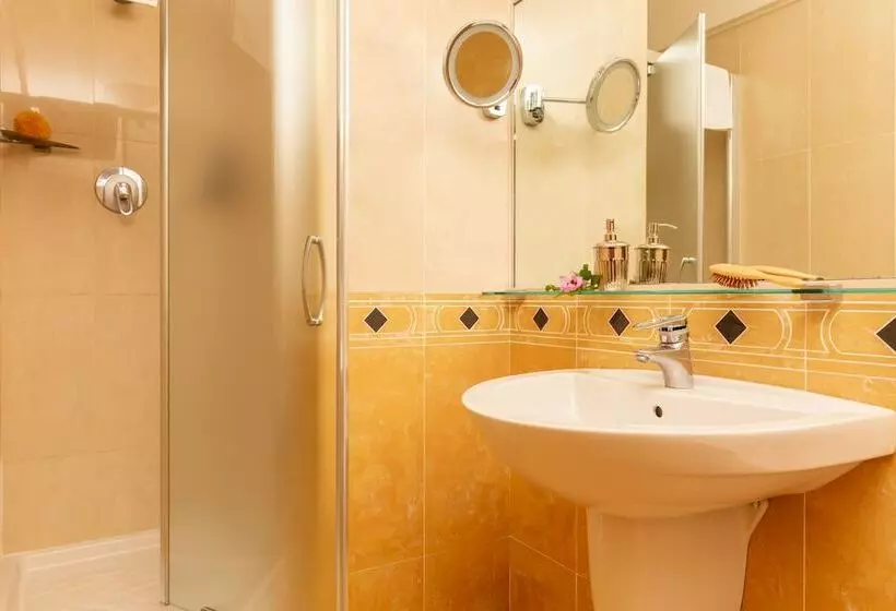 Comfort-huone, Hotel & Residence Venezia 2000
