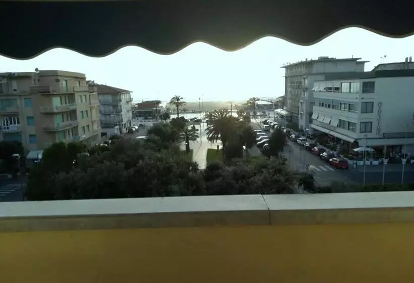 オーシャンビュースタンダードルーム, Bh Colombo Hotel Boschetto Holiday