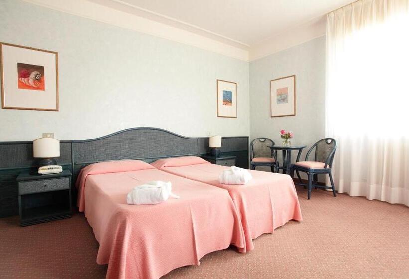 غرفة قياسية, Abbazia