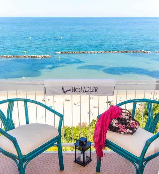 Deniz Manzaralı Standart Oda, Adler