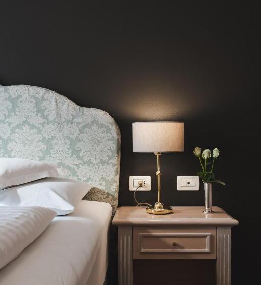 디럭스 룸, Adria