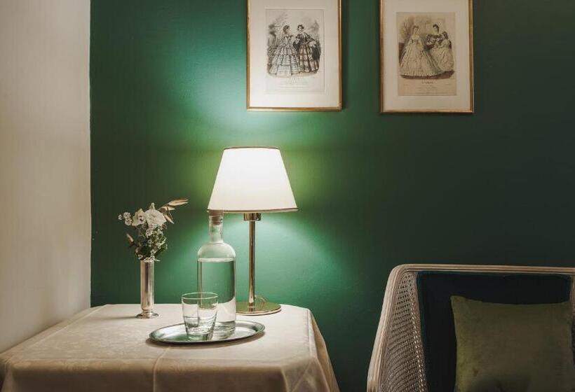 스탠다드 싱글 룸, Adria