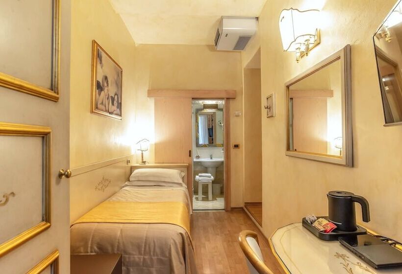 اتاق استاندارد یک نفره, Alba Palace