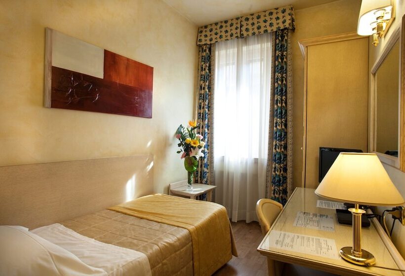 اتاق استاندارد یک نفره, Alba Palace