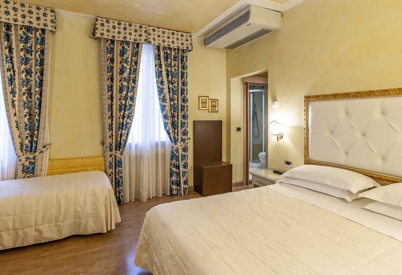 اتاق استاندارد سه نفره, Alba Palace