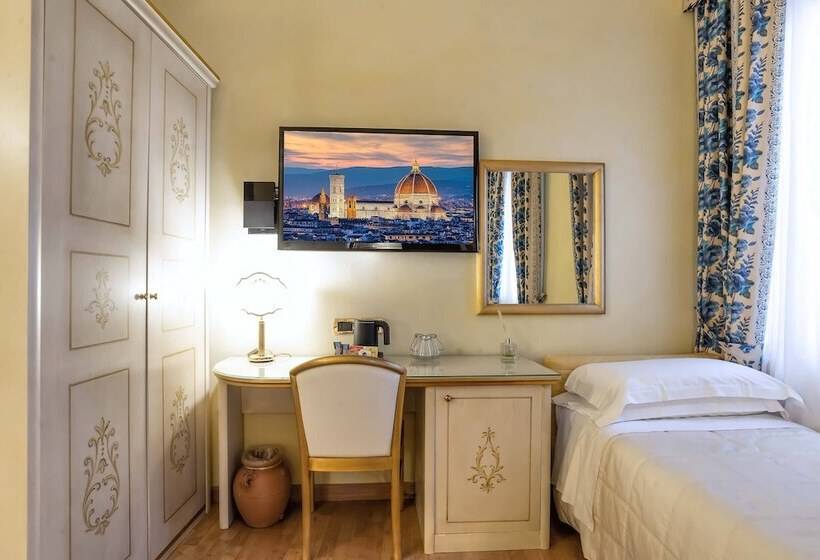 اتاق استاندارد سه نفره, Alba Palace