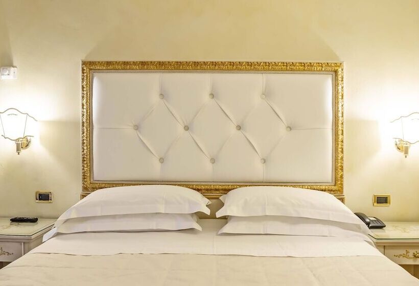 اتاق استاندارد سه نفره, Alba Palace