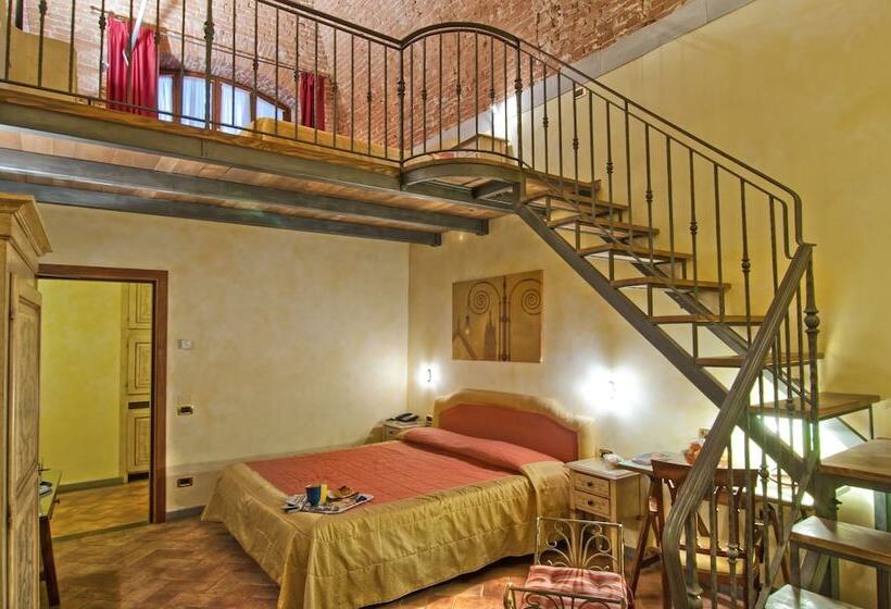 اتاق استاندارد چهار تخته, Alba Palace