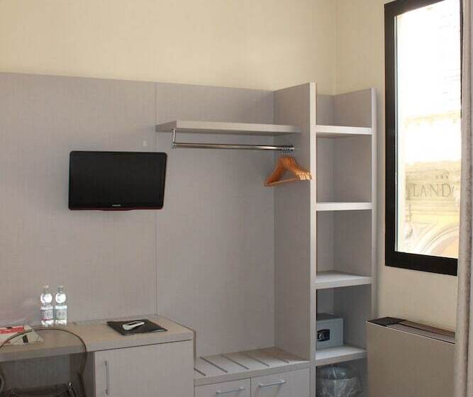 اتاق استاندارد یک نفره, Albergo Firenze