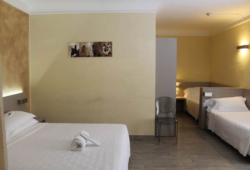 اتاق استاندارد چهار تخته, Albergo Firenze