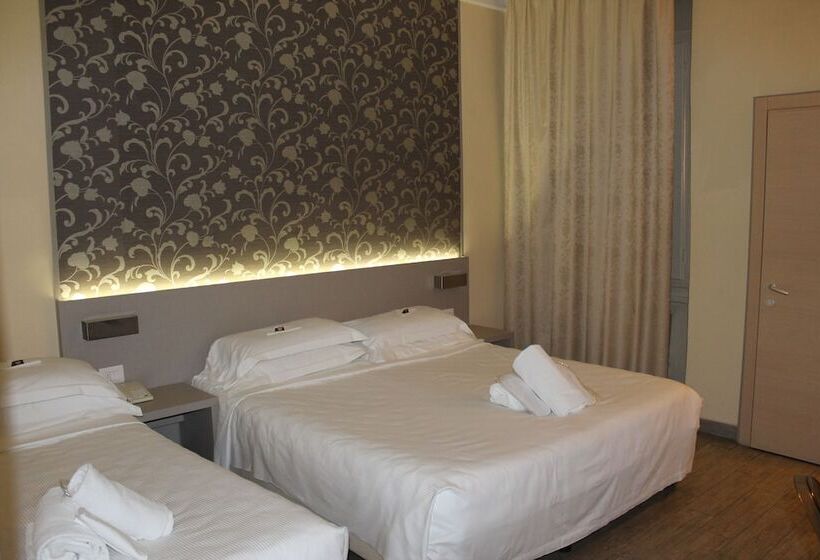 اتاق استاندارد چهار تخته, Albergo Firenze