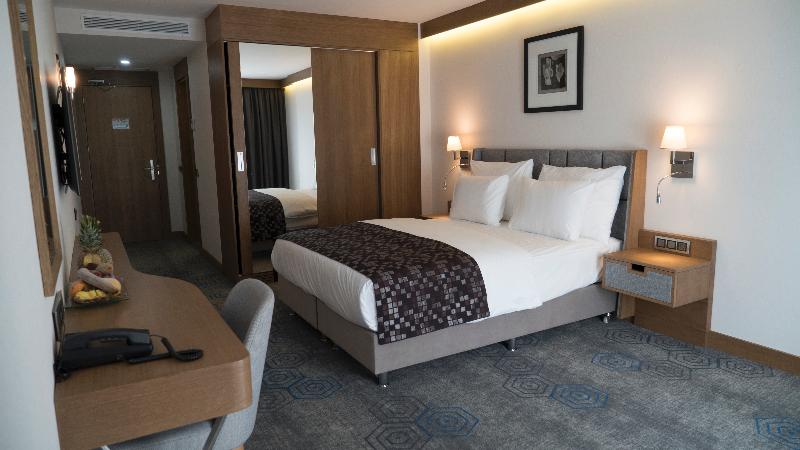 اتاق استاندارد سه نفره, Albergo Firenze