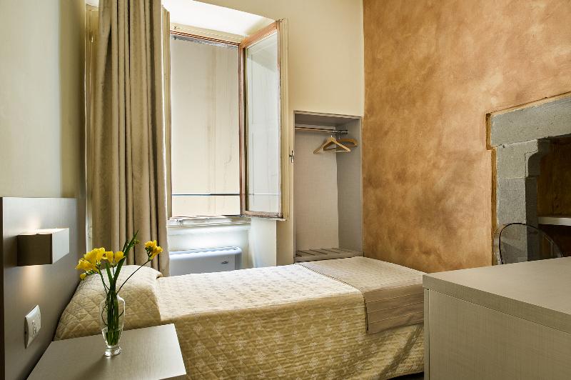 اتاق استاندارد یک نفره, Albergo Firenze