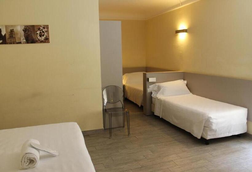 اتاق سوپریور چهار تخته, Albergo Firenze