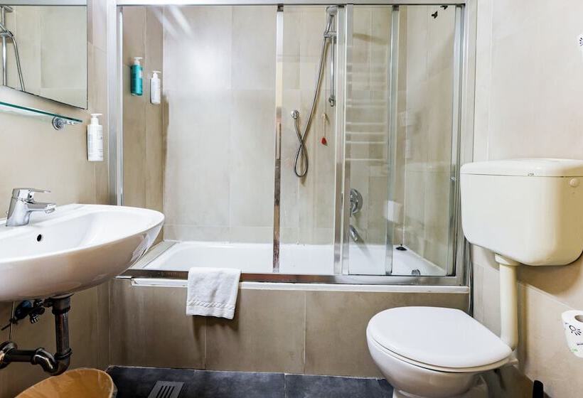 اتاق استاندارد, Albergo Firenze
