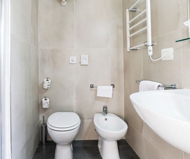 اتاق استاندارد یک نفره, Albergo Firenze