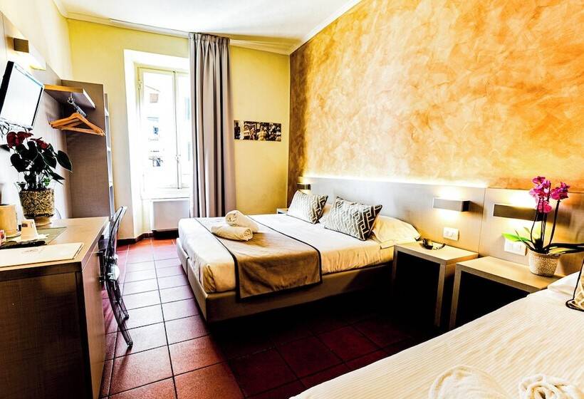 اتاق سوپریور سه تخته, Albergo Firenze