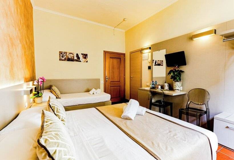 اتاق سوپریور سه تخته, Albergo Firenze