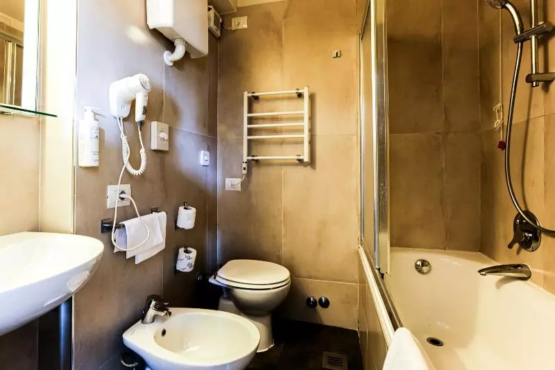 اتاق سوپریور, Albergo Firenze