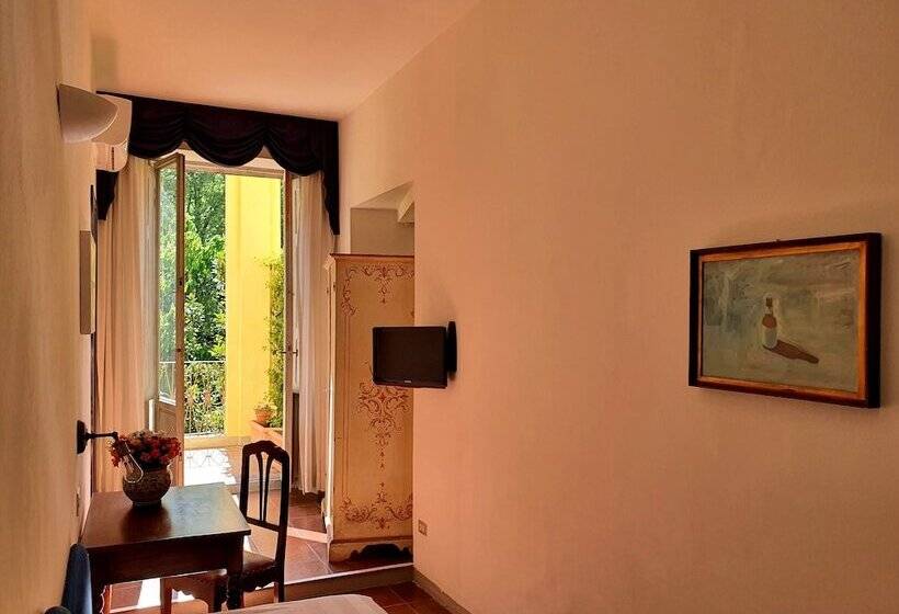 اتاق استاندارد یک نفره, Annalena