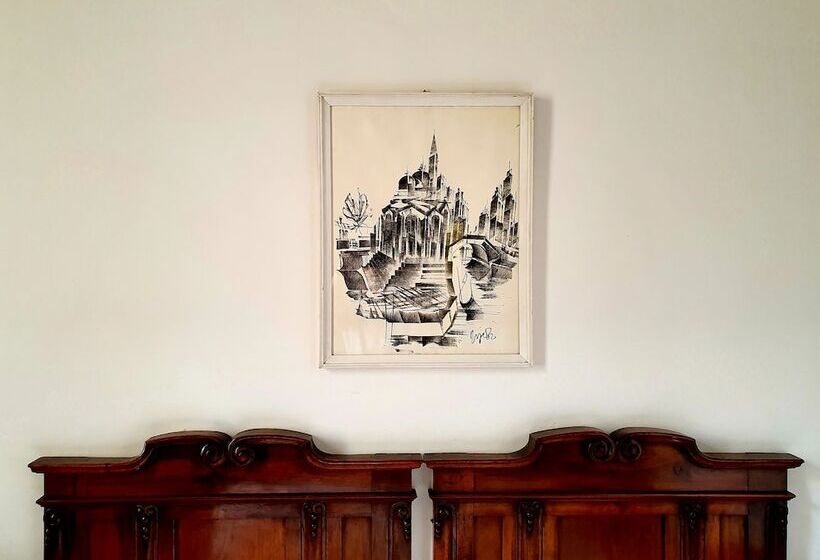 اتاق استاندارد, Annalena