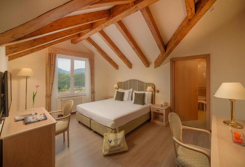 Suite with lake view, Bellavista Relax