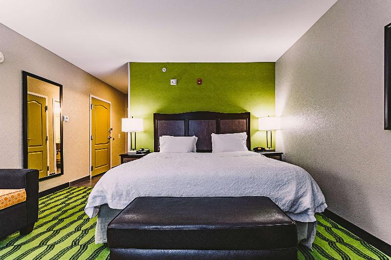 اتاق استاندارد چهار تخته, Bodoni