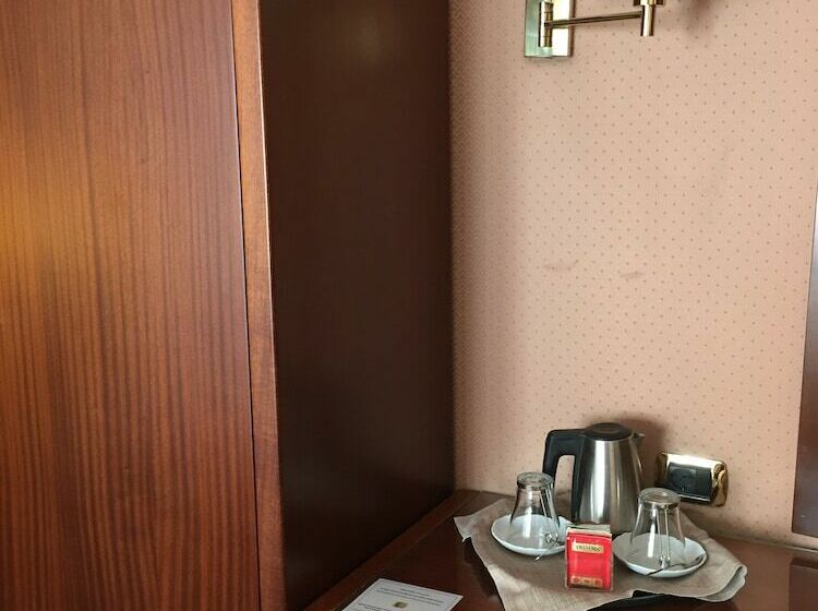 اتاق استاندارد, Bristol