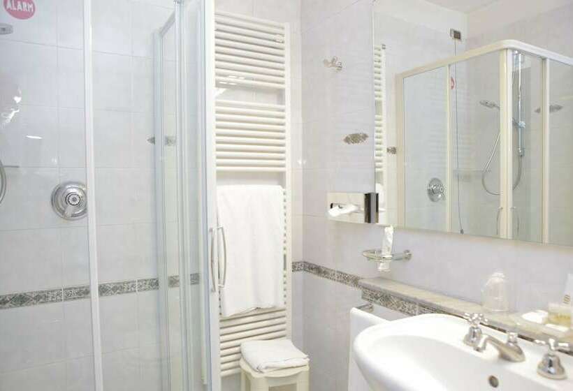 اتاق استاندارد, Bristol