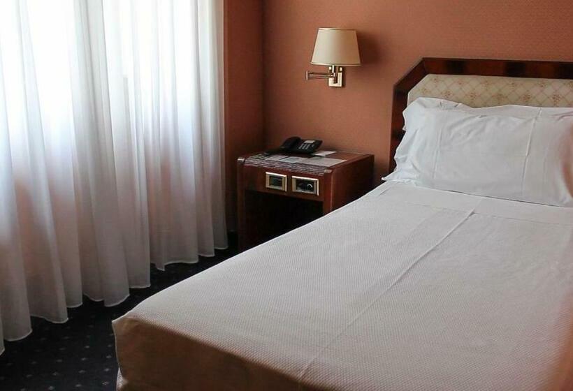 اتاق استاندارد یک نفره, Bristol