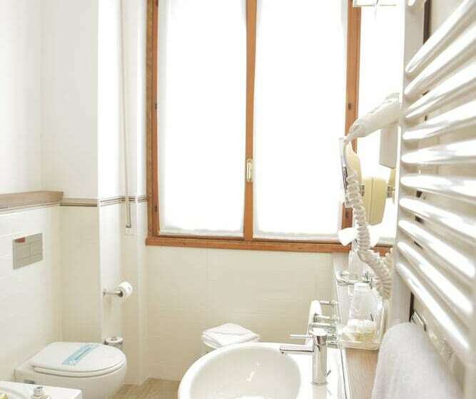 اتاق استاندارد سه نفره, Bristol