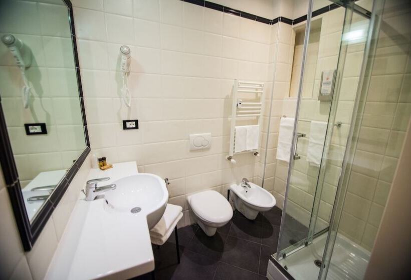 اتاق استاندارد چهار تخته, Cimabue