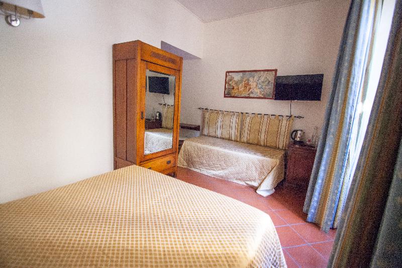 اتاق استاندارد سه نفره, Cimabue