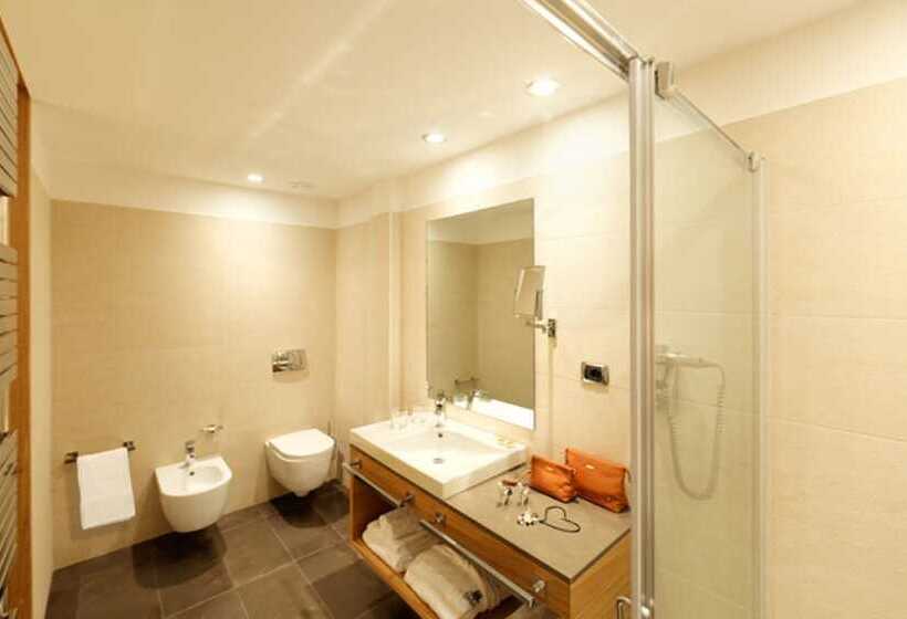 海の見えるコンフォートルーム, Cristallo