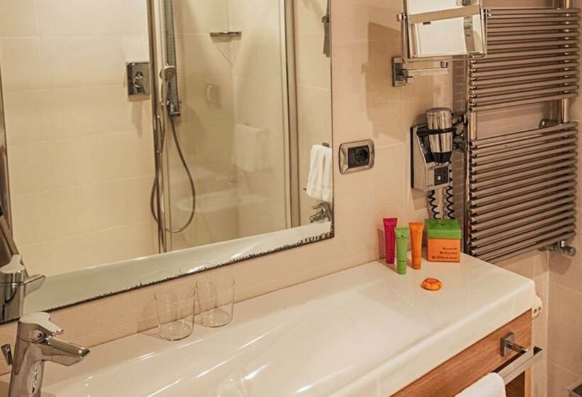 スーペリアールーム, Cristallo