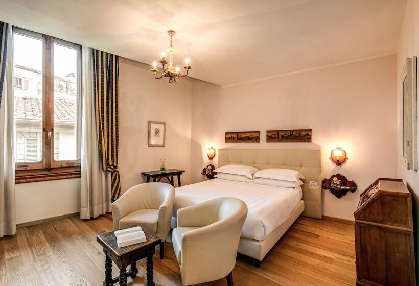 اتاق استاندارد سه نفره, Croce Di Malta