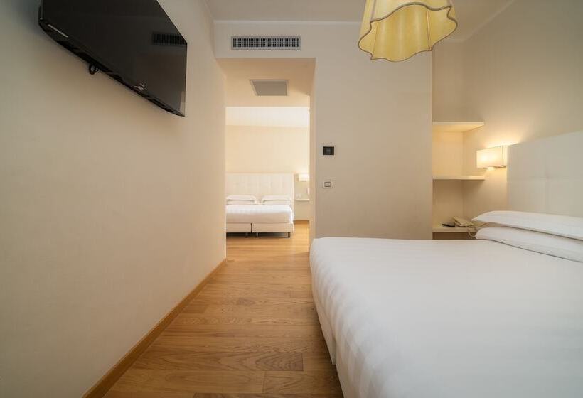 اتاق خانوادگی, Croce Di Malta