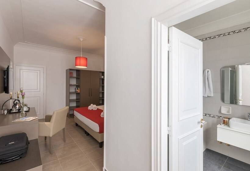 Camera Standard, Delle Palme