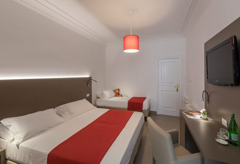 Camera Tripla Superiore, Delle Palme