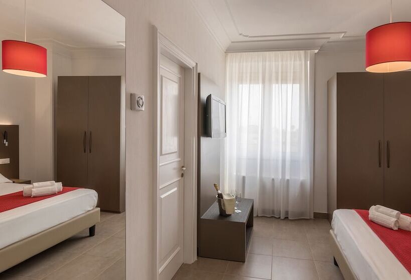 Camera Superiore, Delle Palme